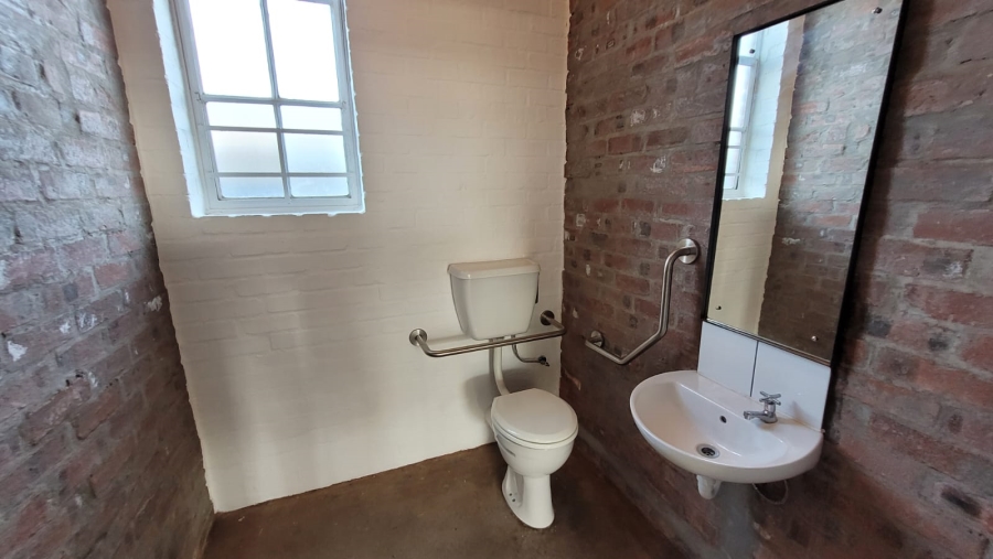 To Let commercial Property for Rent in Diep River Western Cape